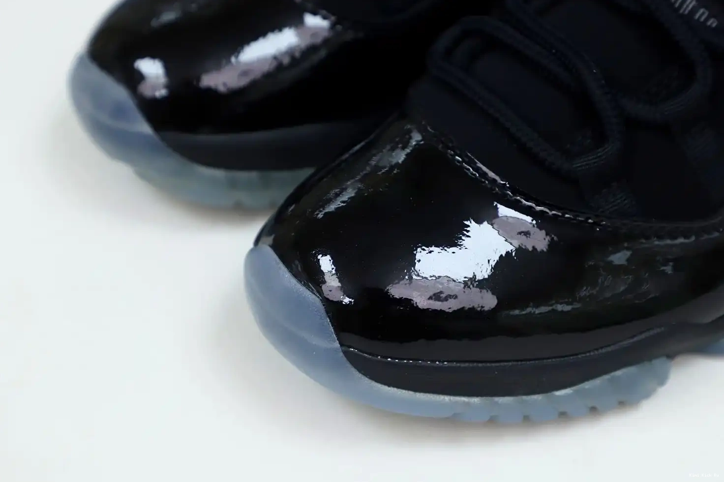 'CAP 11 AND JORDAN AIR GOWN' Kimikick RETRO 0525